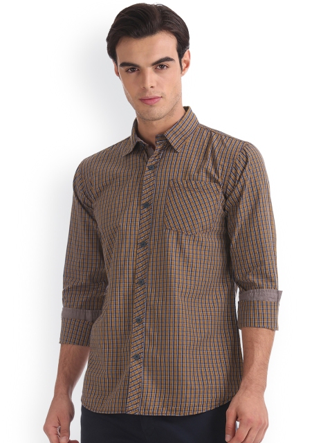 

Ruggers Men Brown Slim Fit Checked Casual Shirt