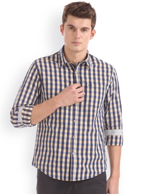 

Ruggers Men Blue & Beige Regular Fit Checked Casual Shirt
