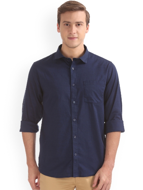 

Ruggers Men Blue Regular Fit Solid Casual Shirt