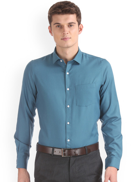 

Excalibur Men Blue Regular Fit Solid Casual Shirt