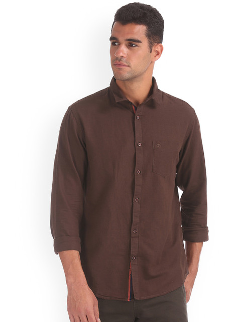 

Ruggers Men Brown Slim Fit Solid Casual Shirt