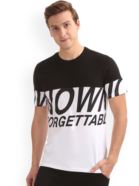 

Colt Men Black Solid Round Neck T-shirt