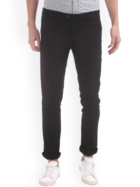 

Ruggers Men Black Tapered Fit Solid Regular Trousers