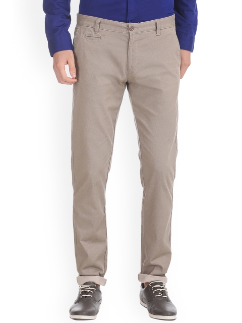 

Ruggers Men Brown Regular Fit Self Design Regular Trousers