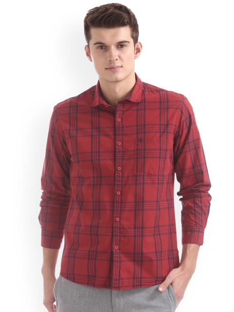 

Ruggers Men Red Regular Fit Checked Casual Shirt