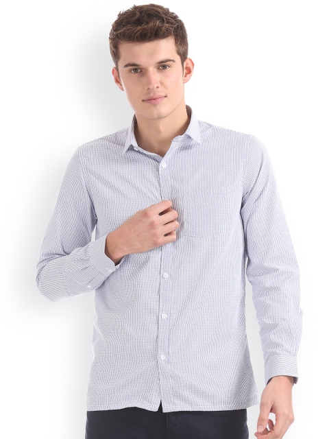 

Excalibur Men White & Blue Regular Fit Checked Casual Shirt