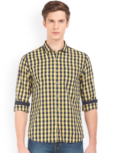 

Ruggers Men Yellow & Navy Blue Regular Fit Checked Casual Shirt
