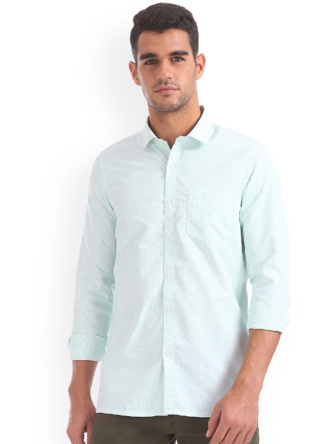

Excalibur Men Sea Green Regular Fit Checked Casual Shirt