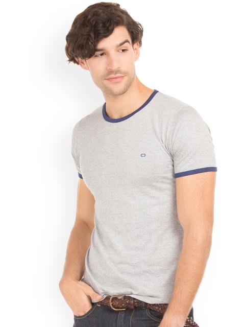 

Colt Men Grey Solid Round Neck T-shirt