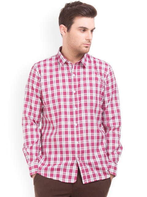 

Ruggers Men Pink & White Regular Fit Checked Casual Shirt