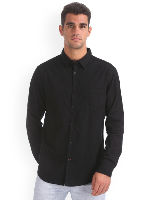 

Ruggers Men Black Slim Fit Solid Casual Shirt