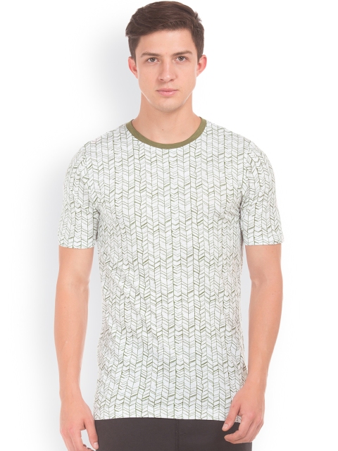 

Cherokee Men White Solid Round Neck T-shirt