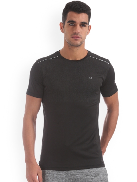 

Colt Men Black Solid Round Neck T-shirt