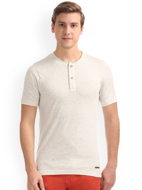 

Cherokee Men White Solid Henley Neck T-shirt