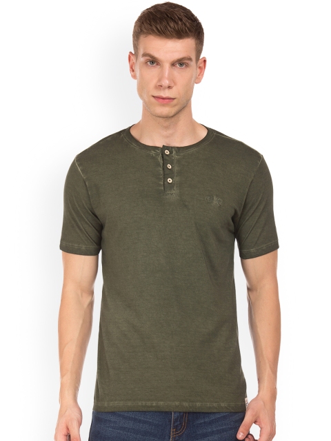 

Cherokee Men Green Solid Henley Neck T-shirt