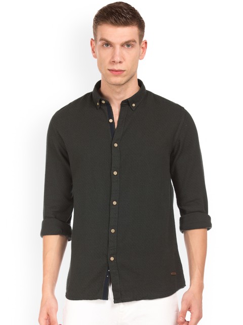 

Cherokee Men Black Regular Fit Solid Casual Shirt
