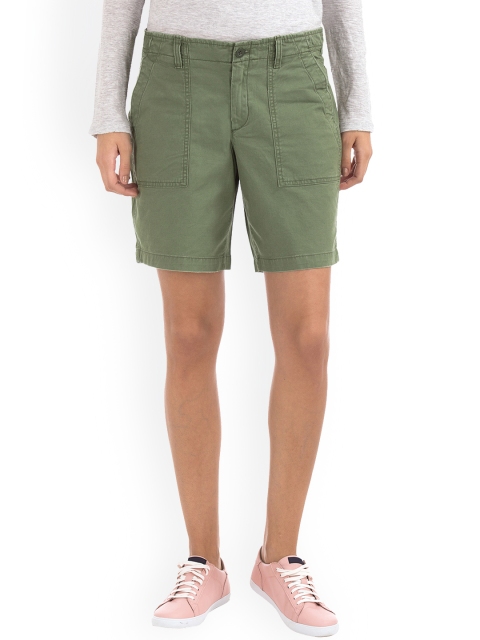 

GAP Women Girlfriend Rolled Utility Shorts, Green
