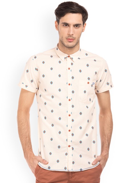 

Colt Men Beige Regular Fit Printed Casual Shirt