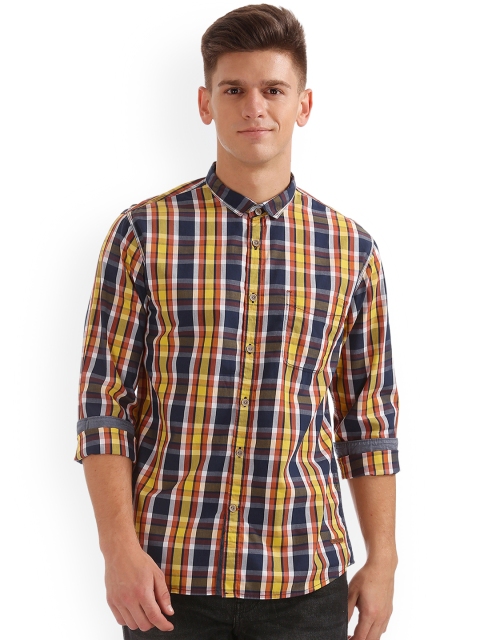

Cherokee Men Navy Blue Regular Fit Checked Casual Shirt