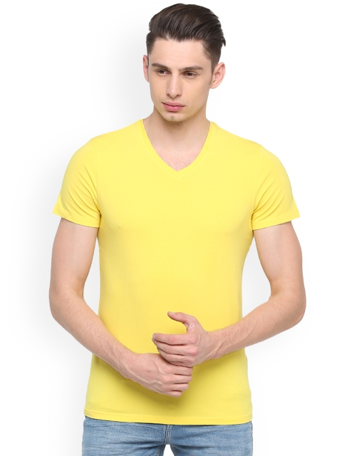 

Splash Men Yellow Solid V-Neck T-shirt