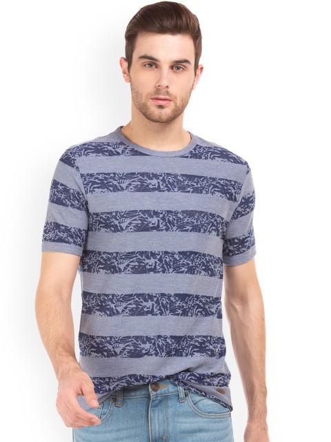 

Cherokee Men Blue Striped Round Neck T-shirt