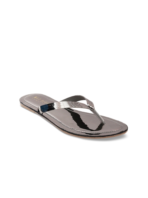 

Wet Blue Women Gunmetal-Toned Solid Synthetic Open Toe Flats, Metallic