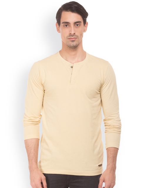 

Cherokee Men Beige Solid Round Neck T-shirt