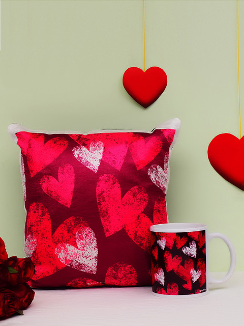 

Archies Love Gifts Red Printed Mug & Cushion Set