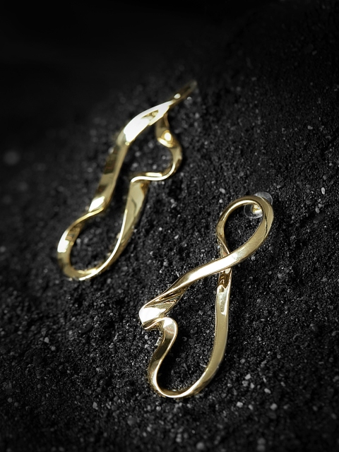 

shaze Gold-Plated Classic Studs