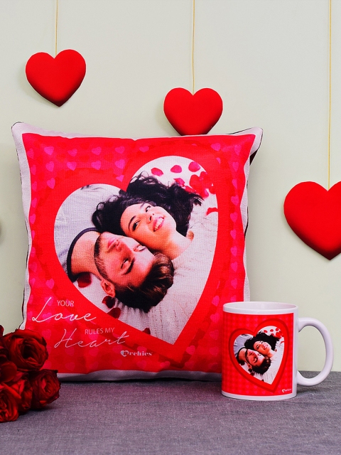 

Archies Red Printed Quotation Mug & Cushion Set