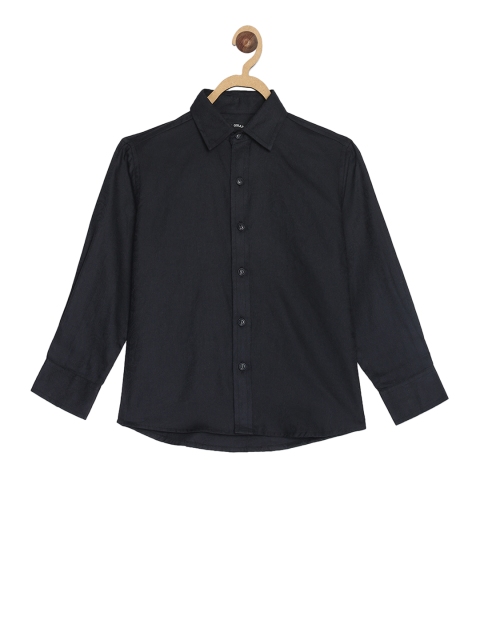 

Blue Giraffe Boys Black Regular Fit Solid Casual Shirt