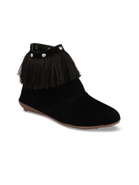 

Shoetopia Women Black Solid Heeled Boots
