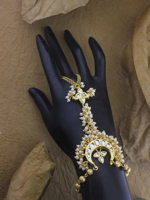 

Sia Art Jewellery Gold-Toned Metal Gold-Plated Bangle-Style Bracelet