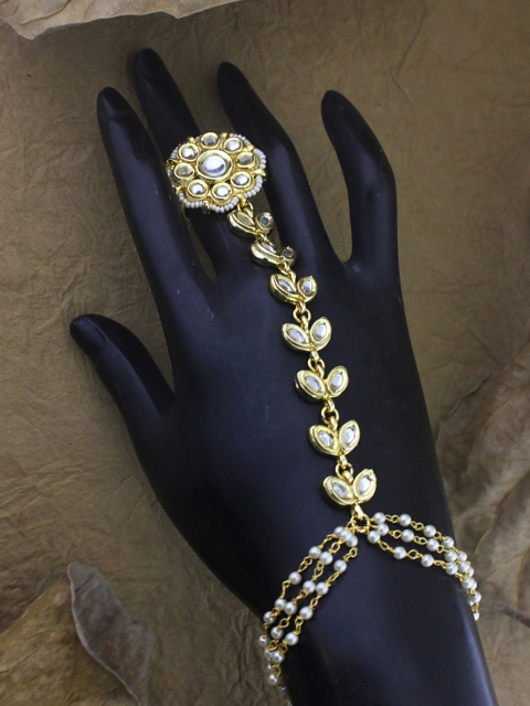 

Sia Art Jewellery Gold-Toned Metal Gold-Plated Ring Bracelet