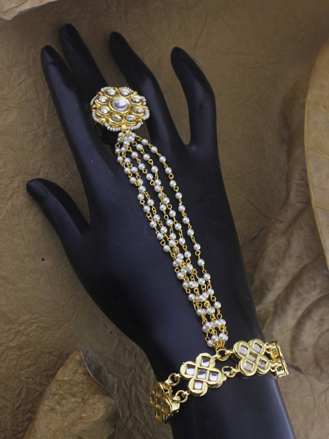

Sia Art Jewellery Gold-Toned & White Metal Gold-Plated Antique Bangle-Style Bracelet