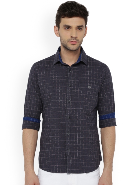 

Van Heusen Sport Men Grey Slim Fit Checked Casual Shirt