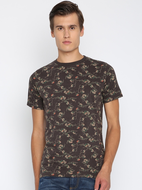

Basics Men Taupe Printed Round Neck T-shirt