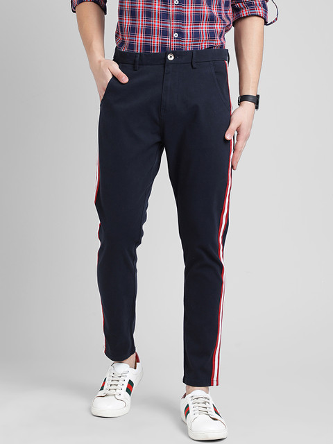 

REALM Men Navy Blue Slim Fit Solid Chinos