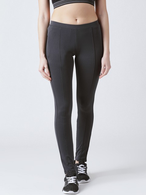 

Devis Women Grey Solid Tights