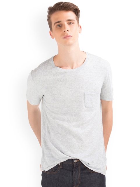 

GAP Men Grey Garment Dyed Slub T-shirt