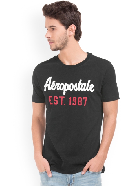 

Aeropostale Men Black Appliqued Front T-shirt