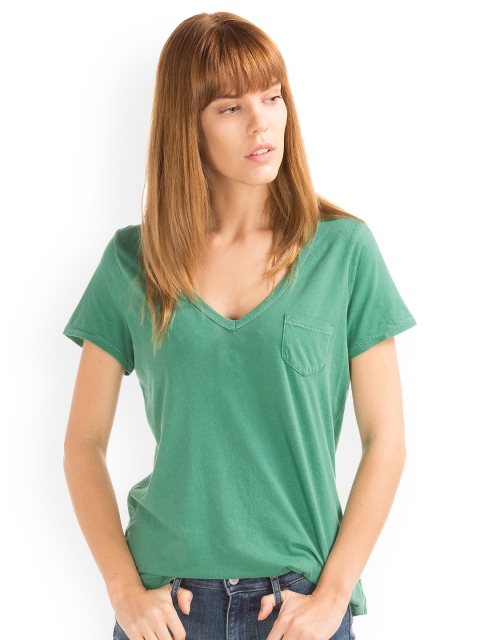 

GAP Green Women Vintage Wash Sueded V-Neck Tee