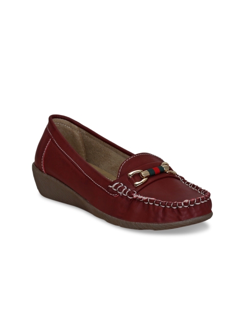 

Get Glamr Women Maroon Solid Pumps