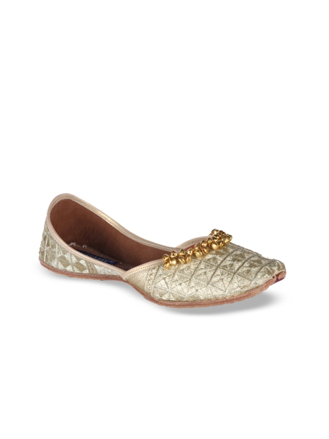 

MSC Women Gold-Toned Woven Design Leather Mojaris