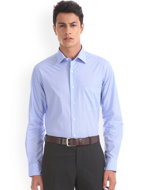 

Arrow Men Blue Regular Fit Solid Formal Shirt