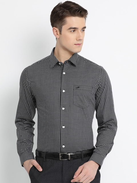 

Crocodile Men Black Slim Fit Checked Formal Shirt
