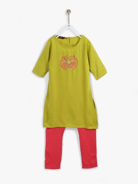 

Kids Round Neck 3/4 Sleeve Straight Kurta With Pant, Green