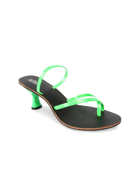 Senorita Women Green Solid Heels