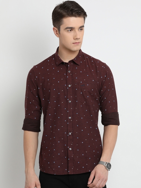 

Crocodile Men Maroon Slim Fit Printed Casual Shirt