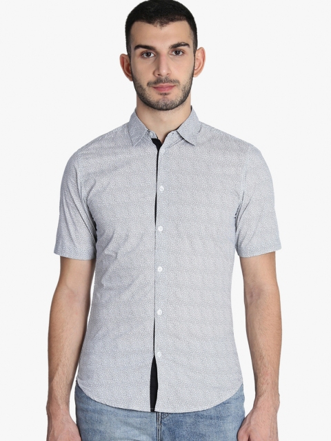 

LA LOFT Men White & Navy Blue Regular Fit Printed Casual Shirt